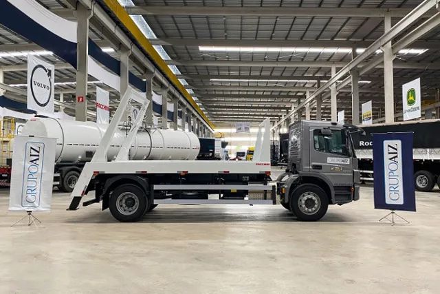 MB Atego 1719/48 25/25 Polinguindaste Duplo Não Articulado 9 Ton - Foto 13