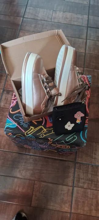 Tenis Rose plataforma importado n 36 + necessaire  - Foto 2