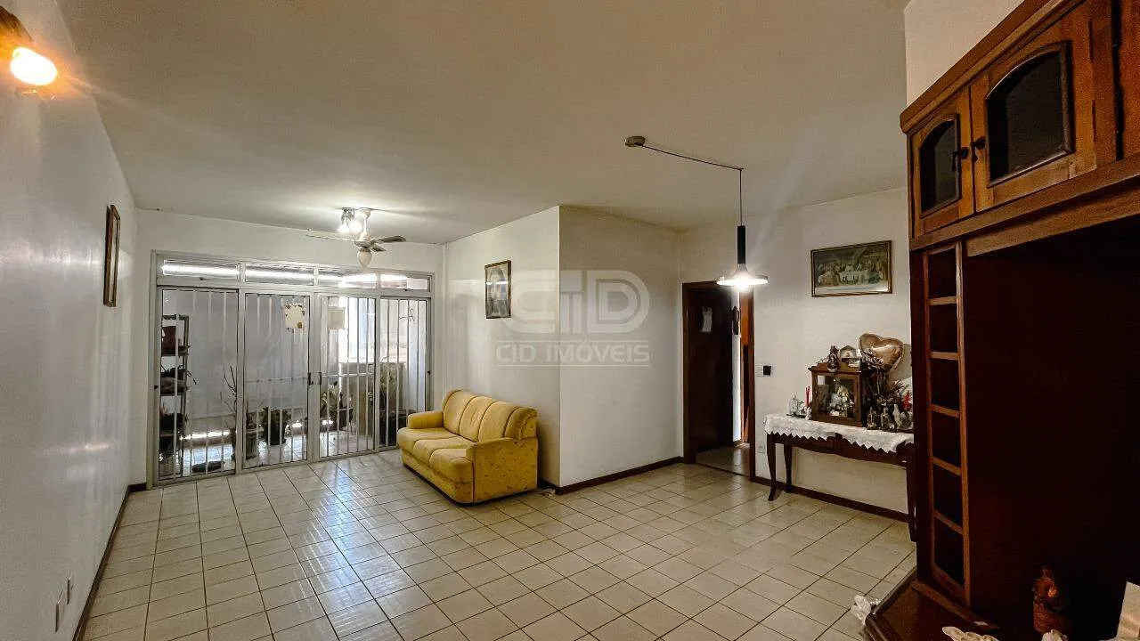 Apartamento á Venda no condomínio Mont Clair