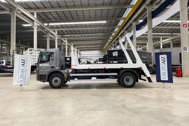 MB Atego 1719/48 25/25 Polinguindaste Duplo Não Articulado 9 Ton - Foto 15