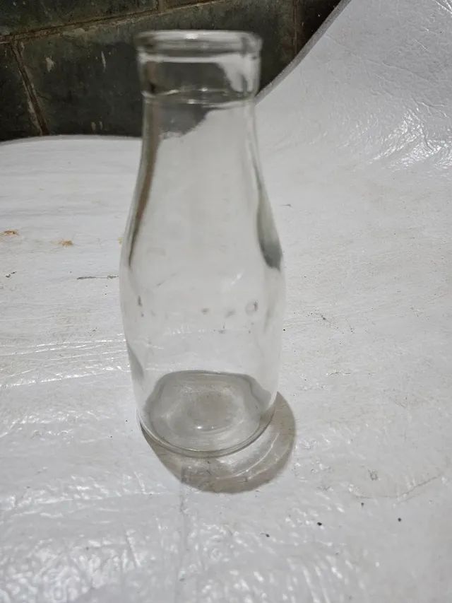 Antiguidade garrafa de leite antiga 1/2 litro - Foto 2