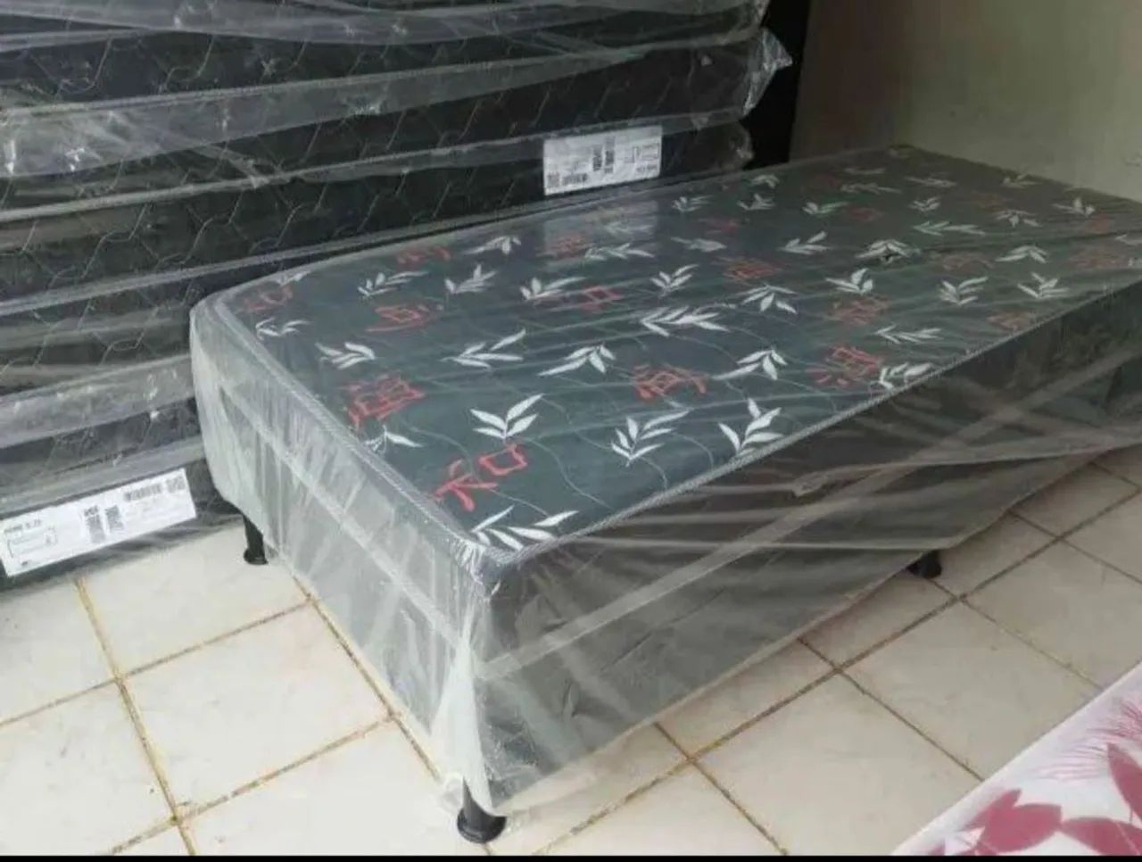 Cama Box de solteiro 