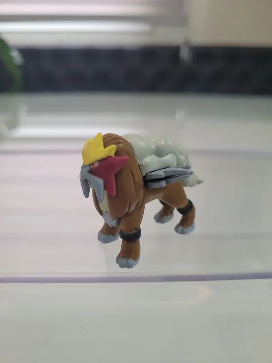 Boneco Pokémon Entei original 