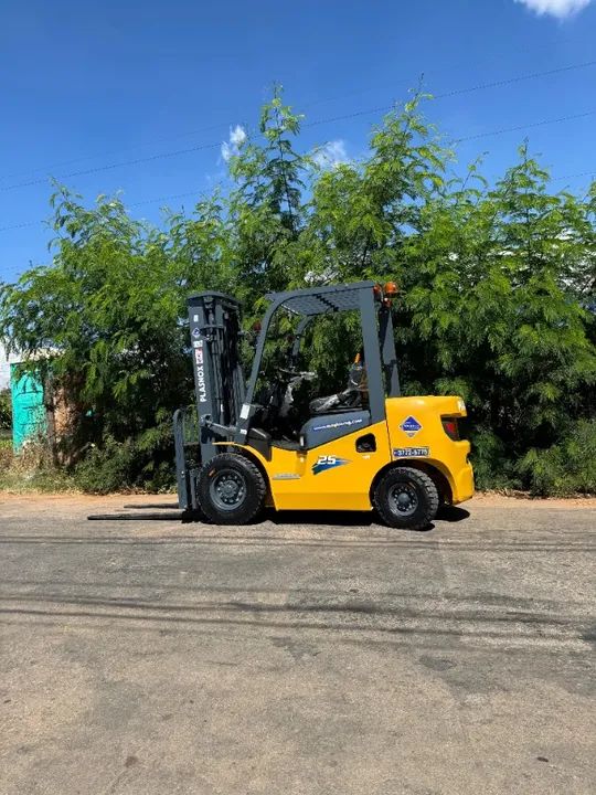 Empilhadeira Plasnox| Nova| 2.500kg| Diesel | Torre 3.5mts - Foto 2