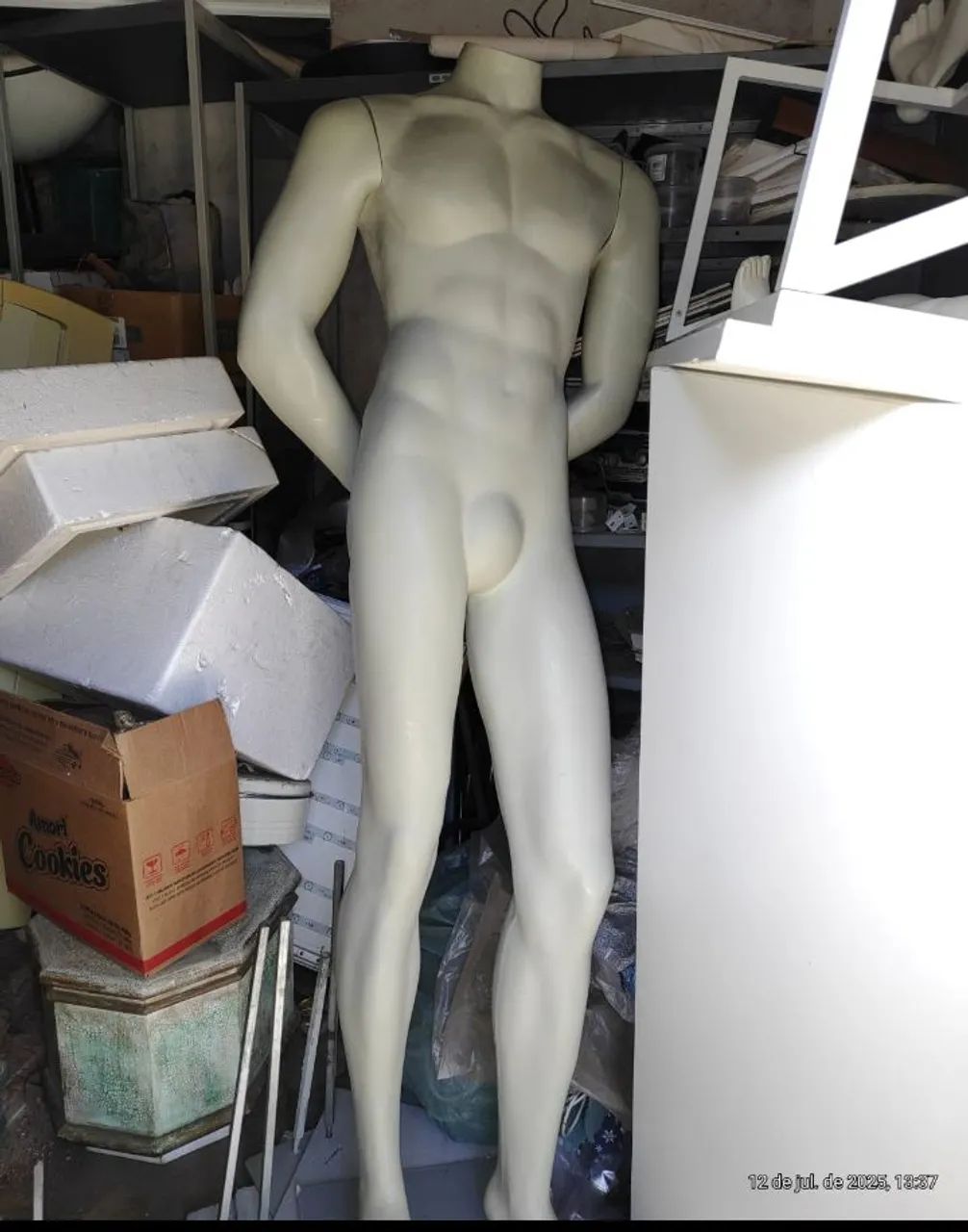 Maniquim adulto e infantil $100  * ligação e zap 