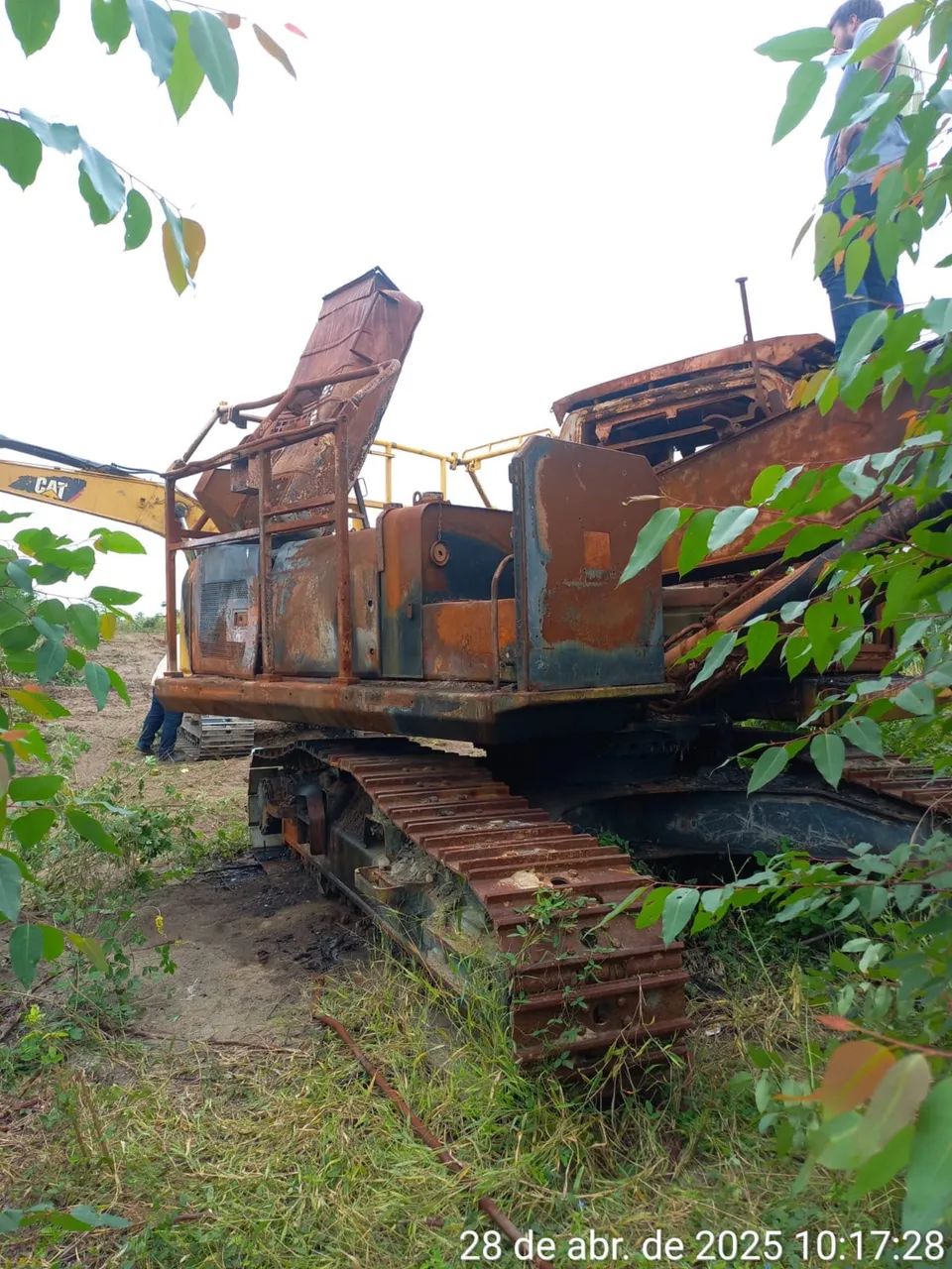 Escavadeira Komatsu Pc 200 ano 2016 - Foto 6
