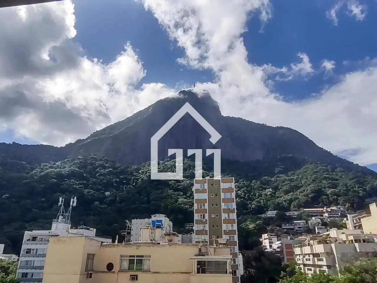 Jardim Botânico/Lagoa - 70m², 2 quartos, 1 vaga -
