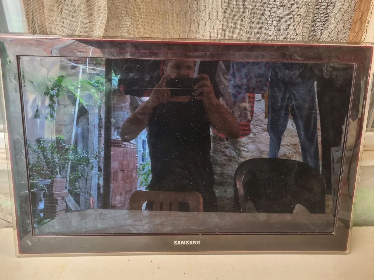 2 TVs Samsung 