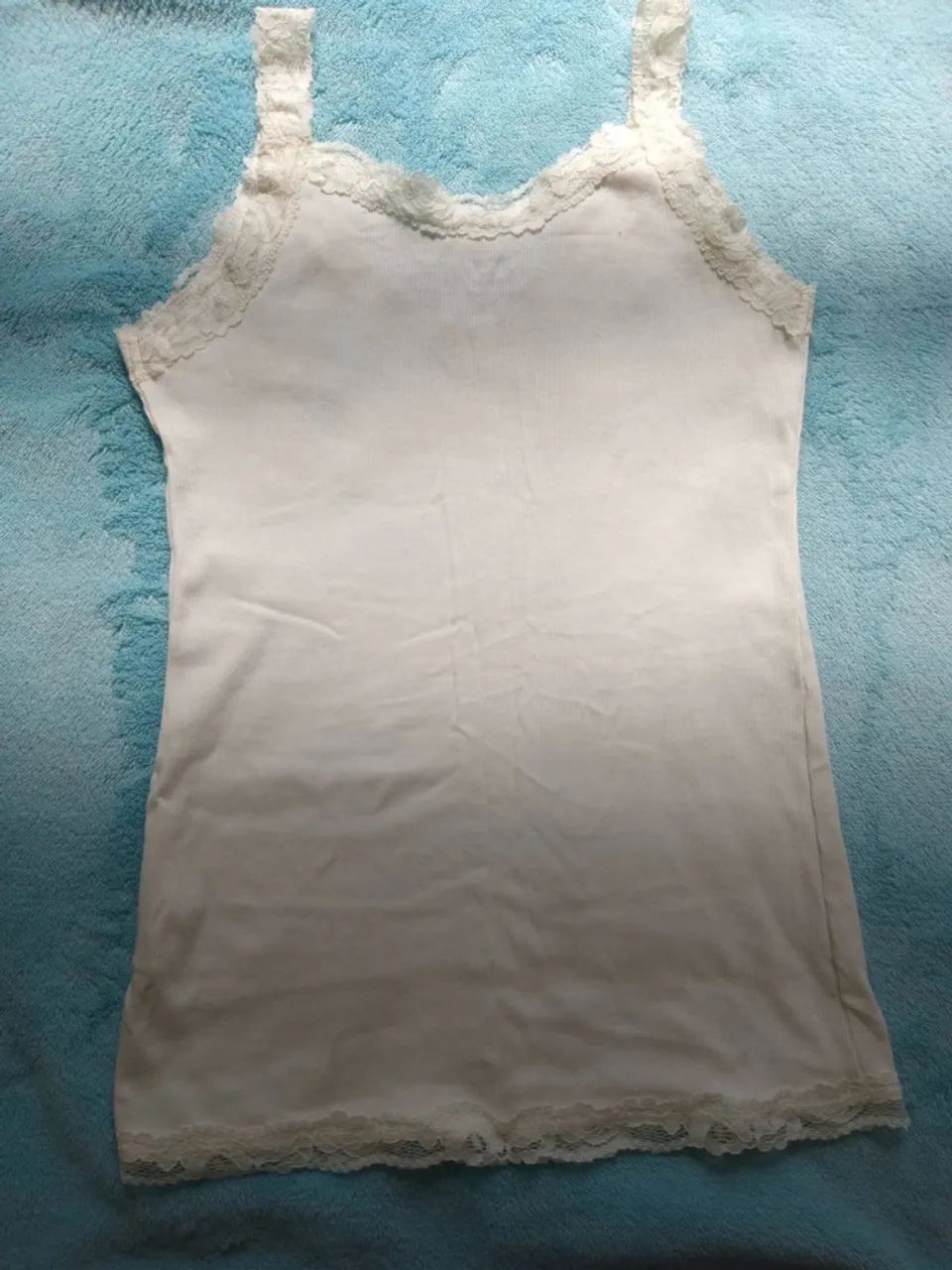 Camiseta feminina branca  - Foto 2