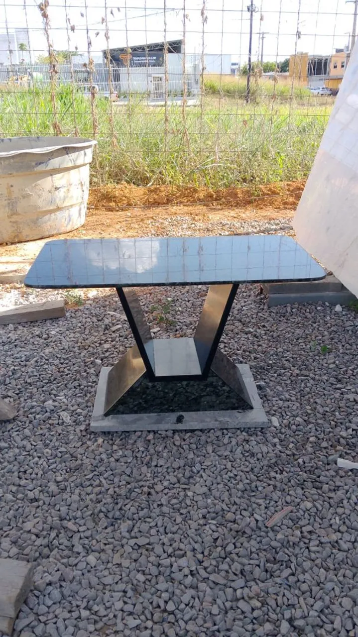 Mesa de Centro Moderna em granito