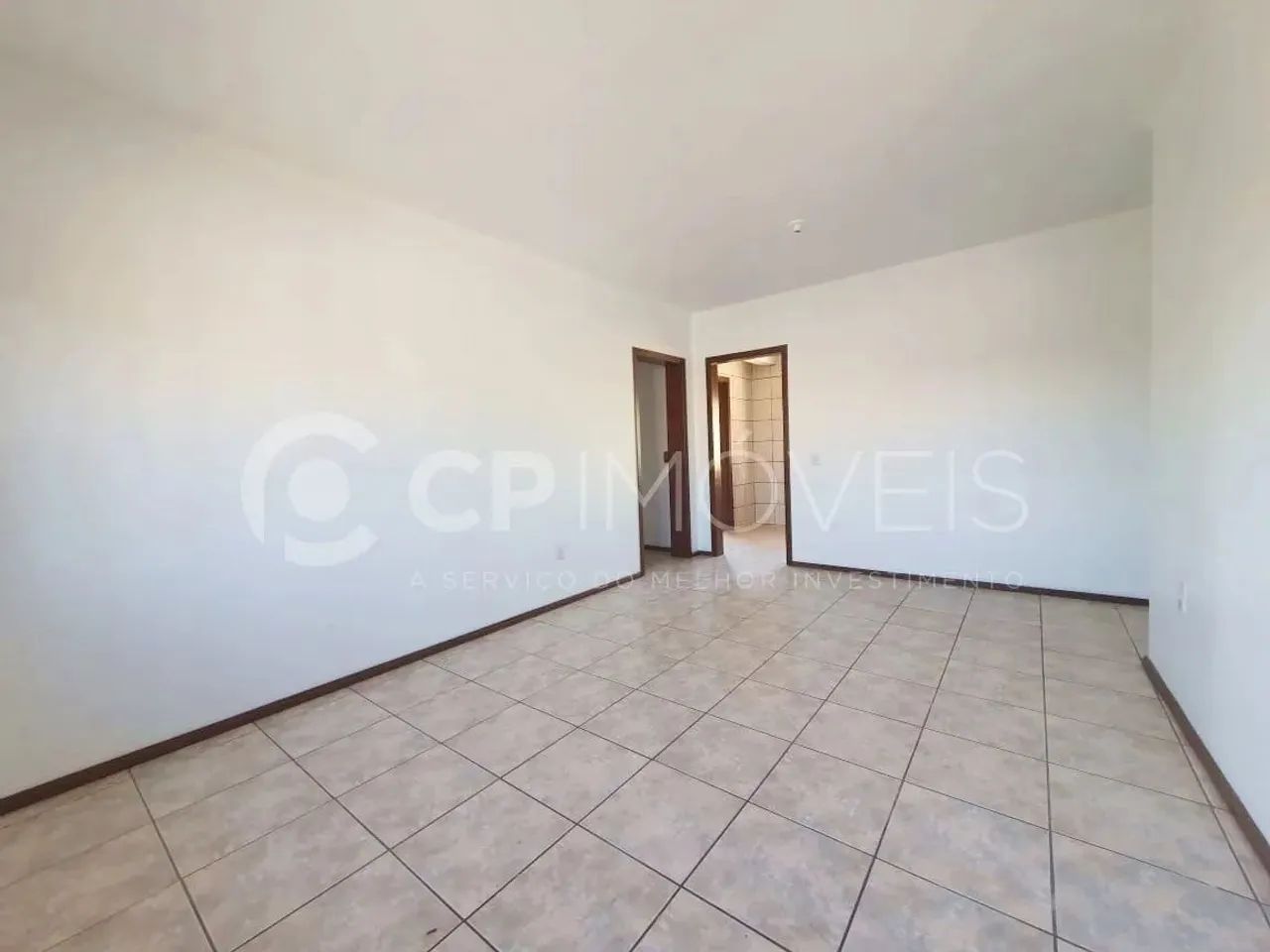 Imóvel todo reformado de 70m²- 2 dormitórios.