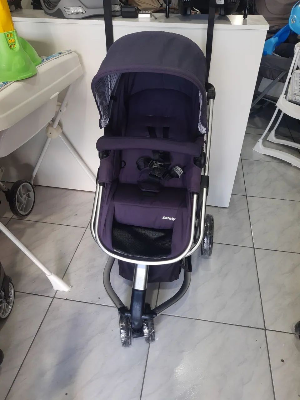 Carrinho de Bebê Safety 1st novinho  R$:1.099,00: 10 X sem juros no cartão  - Foto 2