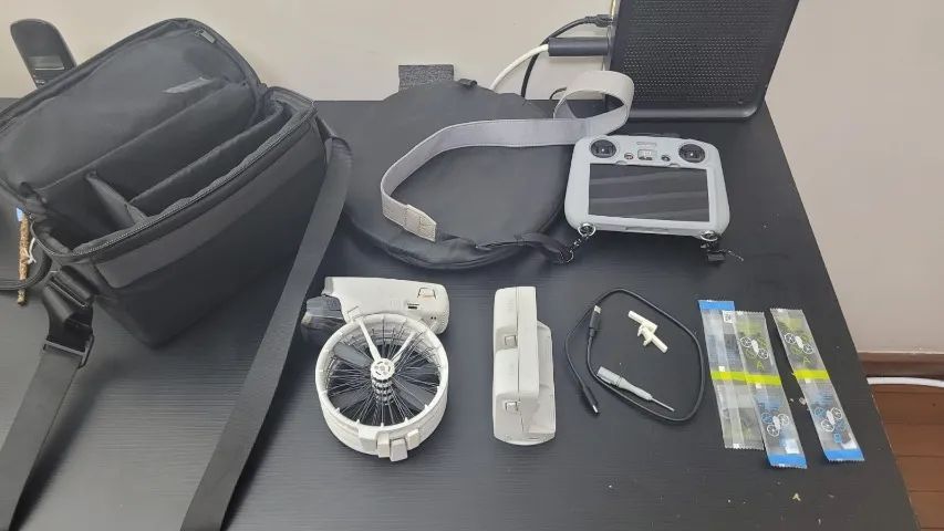 DJI Flip Fly More Combo - Controle com Tela + 3 Baterias + Acessórios