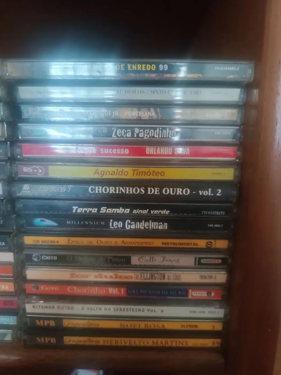 Lote de32 CDs variados 