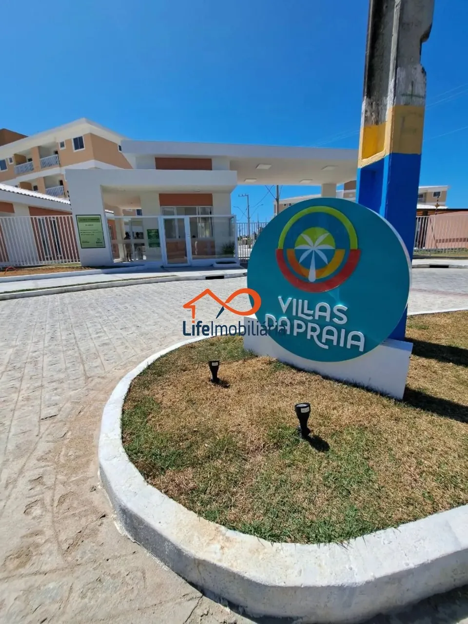Apartamento Novo com Varanda para Locação Próximo à Praia - Cond. Villas da Praia