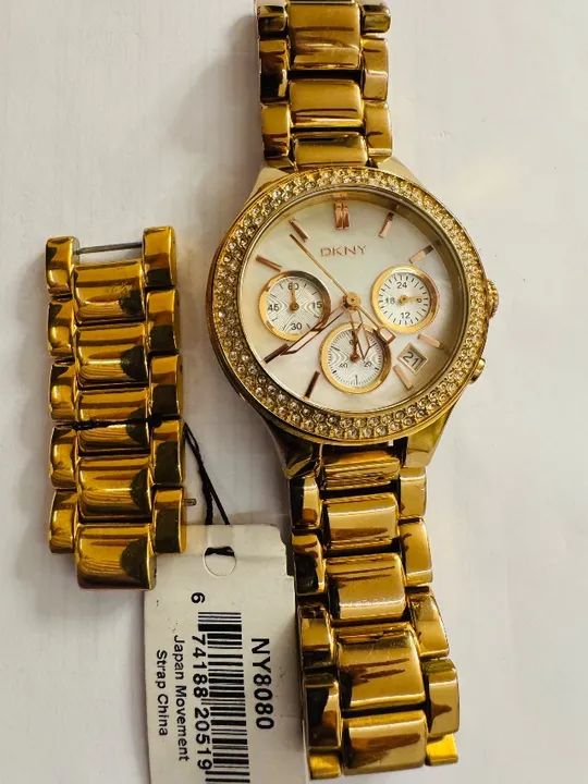 Relógio feminino DKNY em aço inox rose c mostrador envolto em cristais, fundo madrepérola - Foto 3