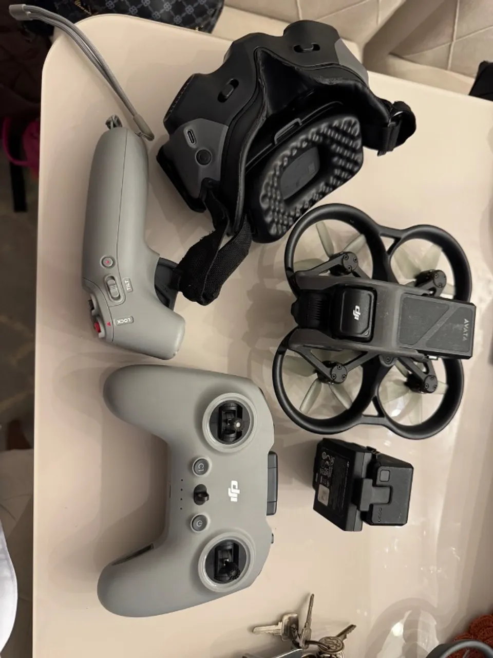 Drone DJI AVATA I + Óculos Integra (2 Baterias)
