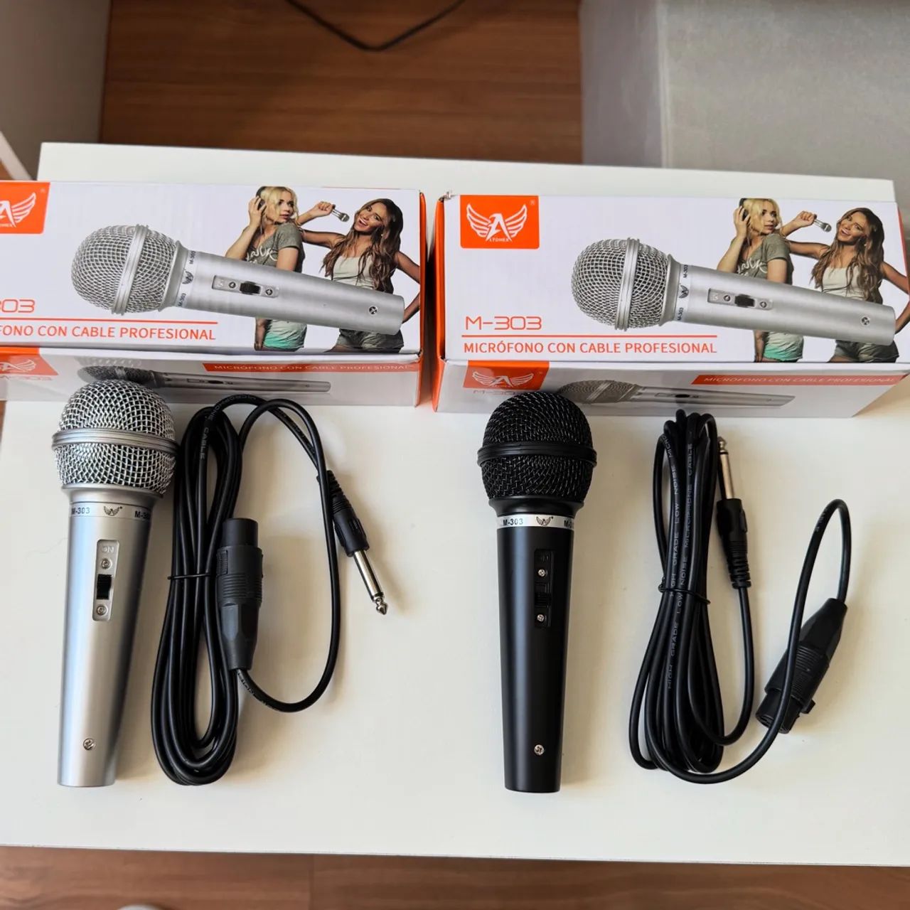 Microfone Profissional M-303 com Cabo64363333167105120