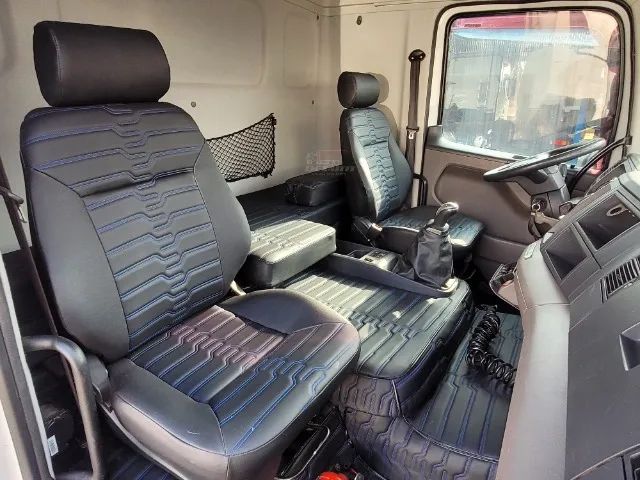 Volkswagen 25.420 6x2 Constellation Ano 2017/18 - Foto 9