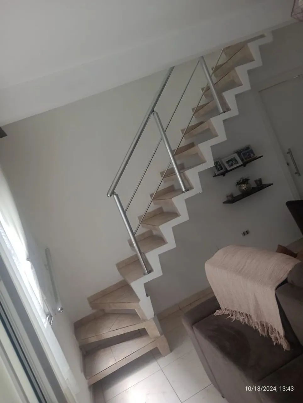 Escadas Pré Moldada e Corrimão INOX