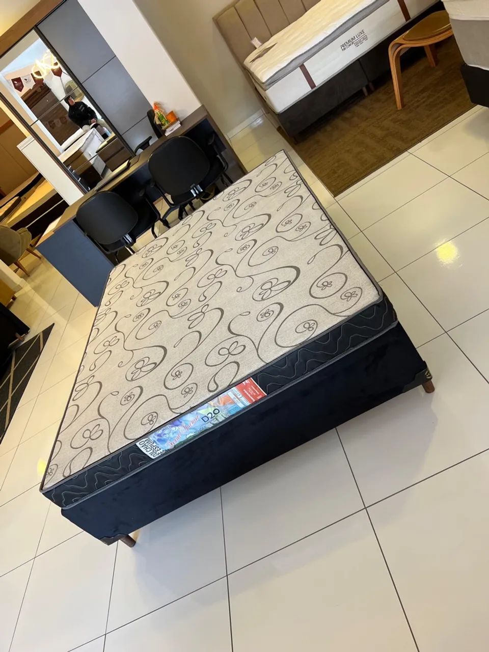 Cama Casal Base Box com colchão D20- ENTREGO  - Foto 4
