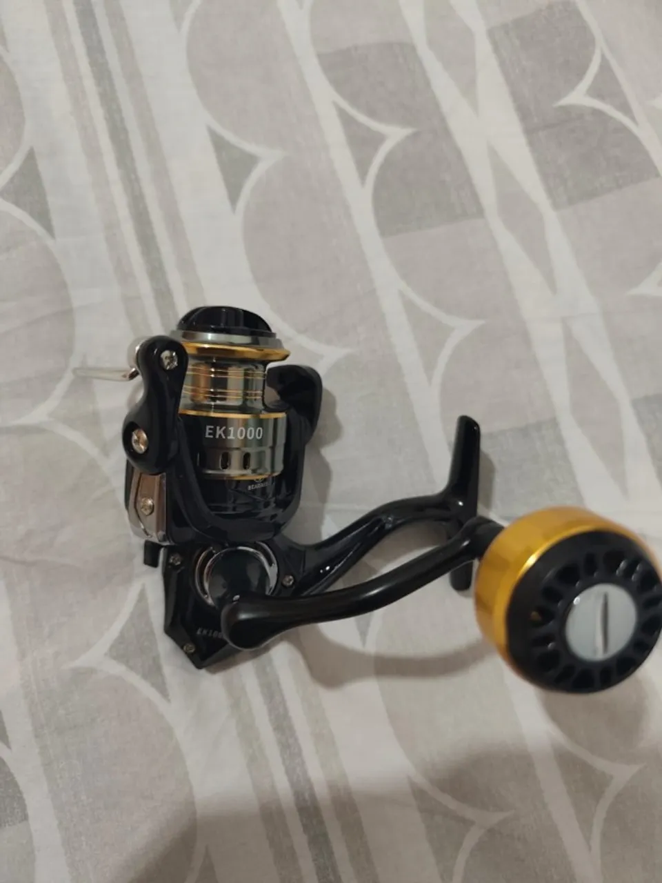 Molinete Profissional ultra leve 1000