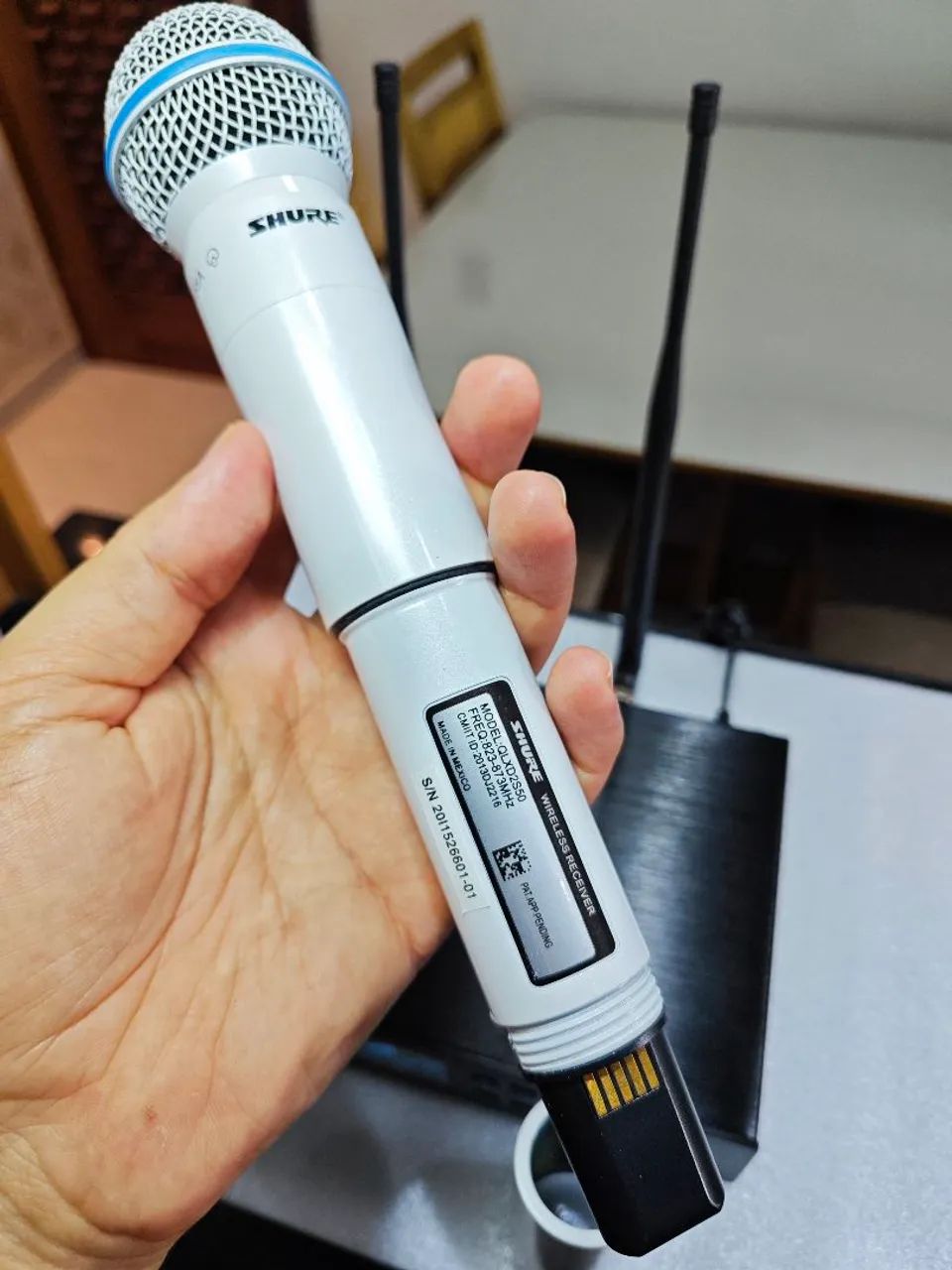 MICROFONE SHURE QLXD4 BRANCO - Foto 4