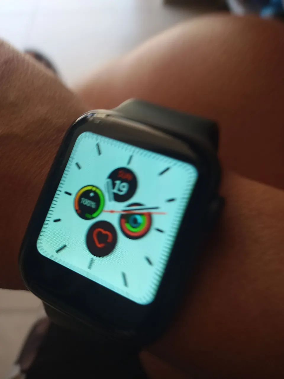 Smartwatch com funções de chamada e mensagens - Foto 2