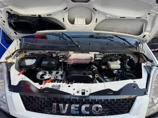 Iveco Daily 35s14 2014 Baú Plataforma - Foto 11