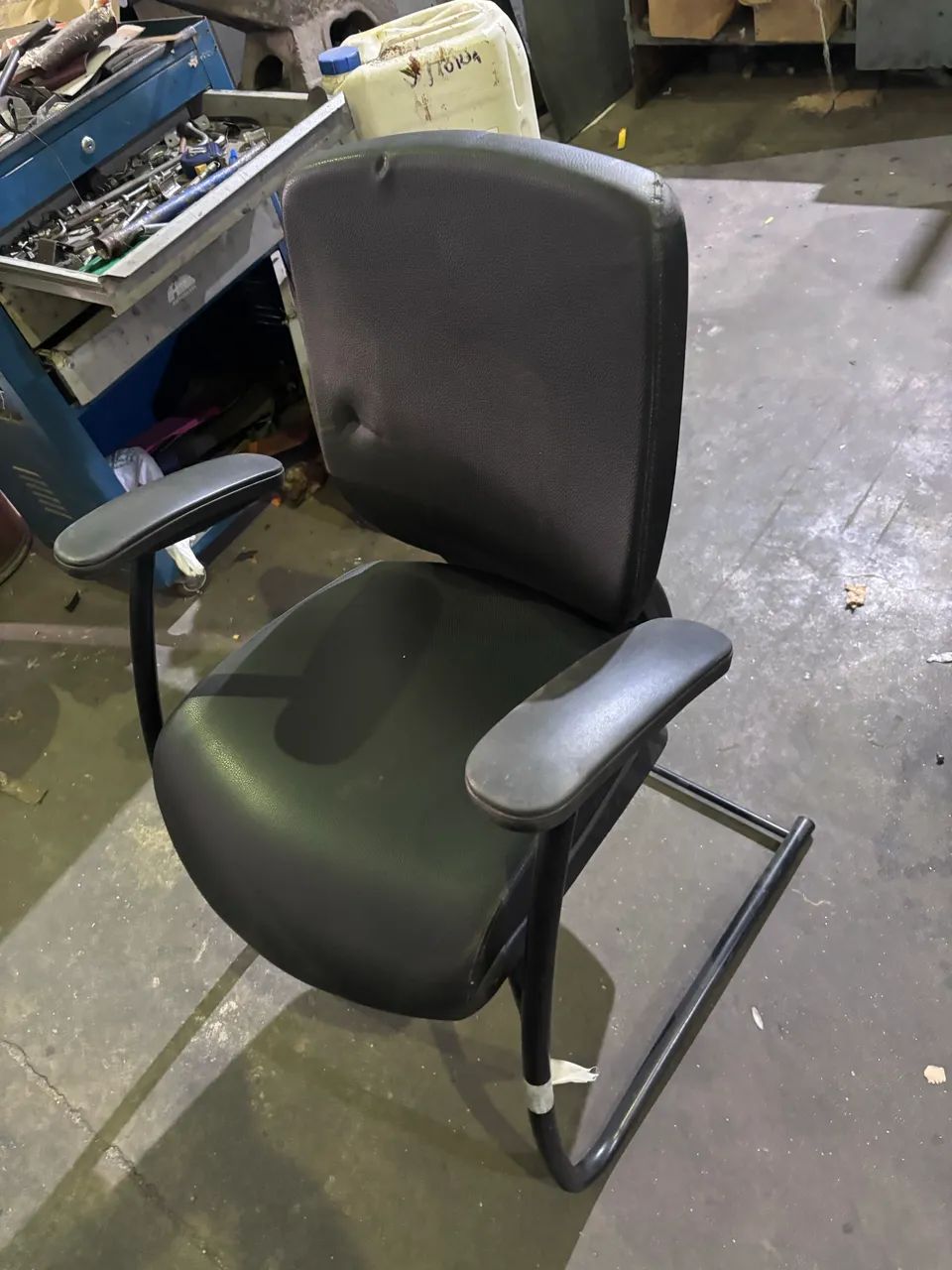 OFFICE CHAIRS64840778570627122