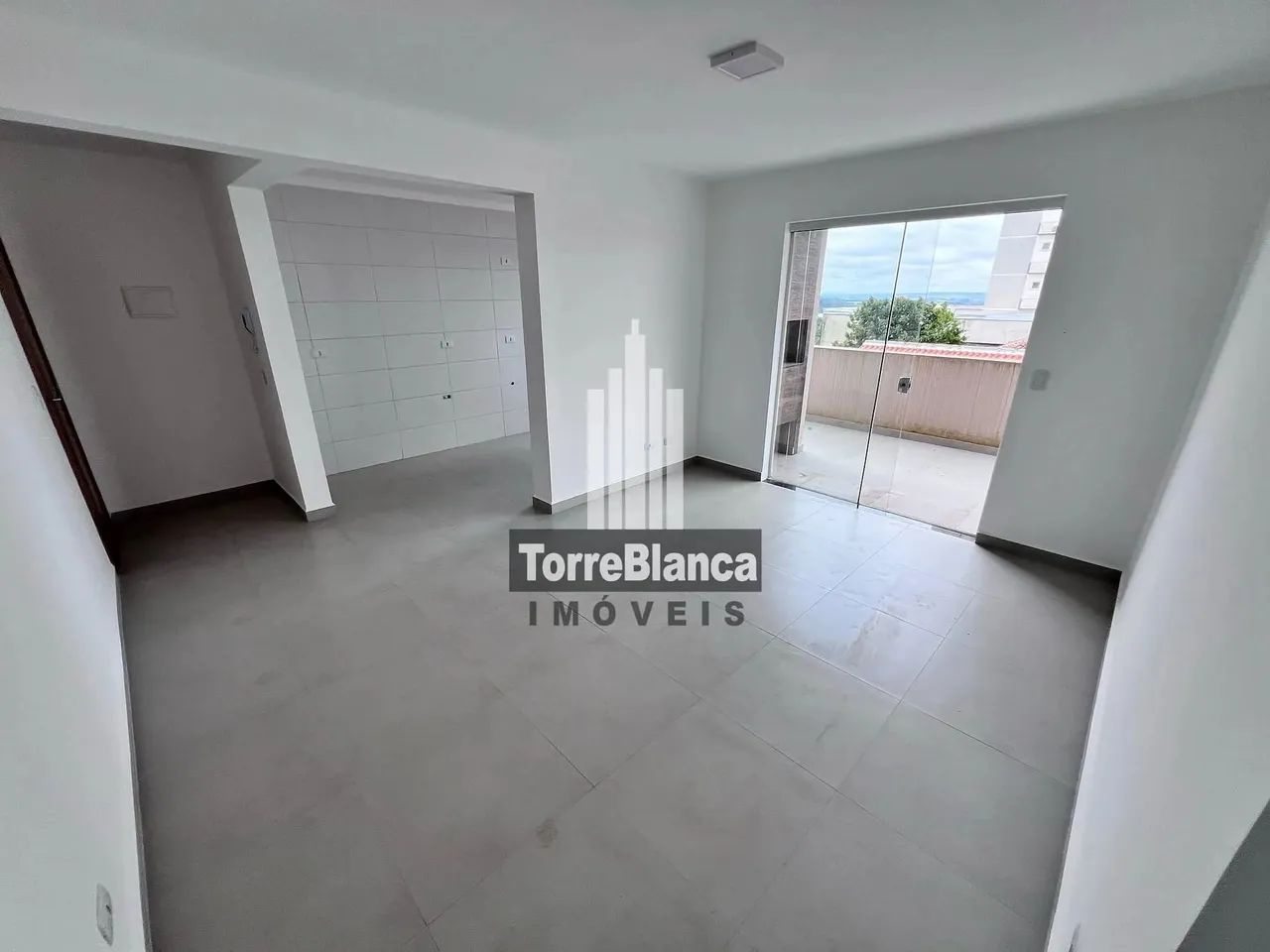 Apartamento Garden com churrasqueira para Locação, 03 dormitórios, 138 m², Edifício Topázi - Foto 2