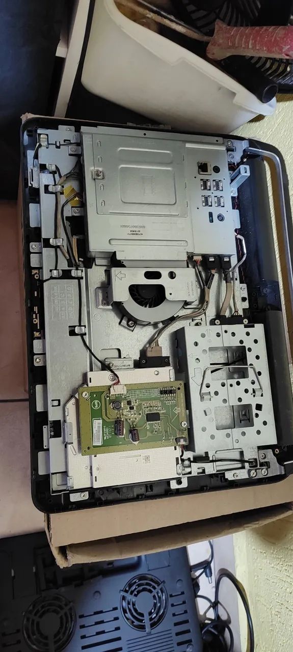 Retirada de peças HP ALL in one e notebook Samsung antigo 