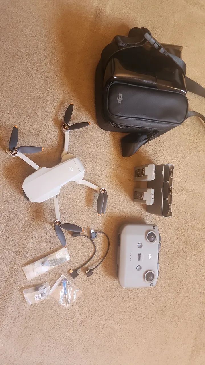 Drone Dji Mini 2 SE Fly com câmera 4k 2 bateria - Foto 2