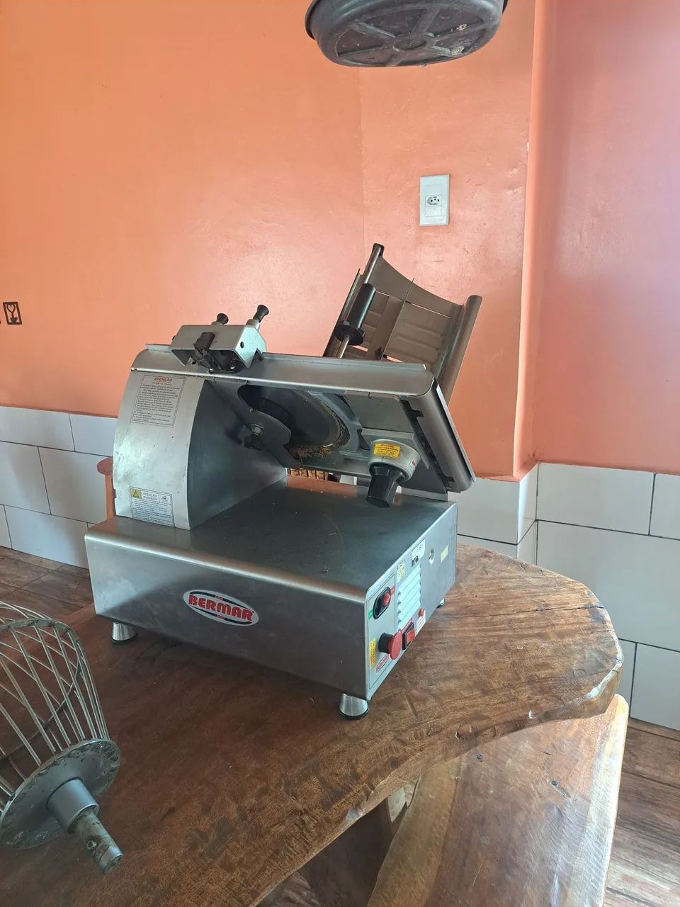 Fatiadora automatica Bermar 