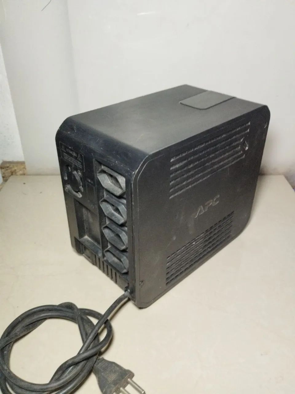 No break APC 400VA - Foto 5