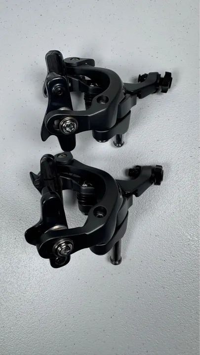 PAR FERRADURA SHIMANO ULTREGA SEMI NOVAS  - Foto 4