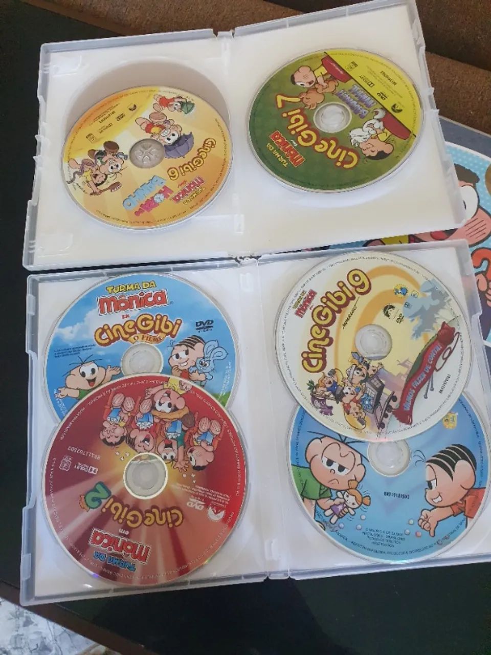 Box comemorativo 80 anos Turma da Mônica com 15 DVDs - Foto 4