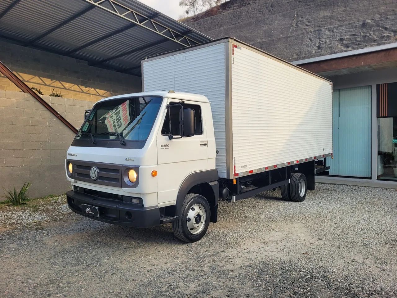 VW 8.160 Delivery 2015 Baú 6,20mts 6 Pneus Novos