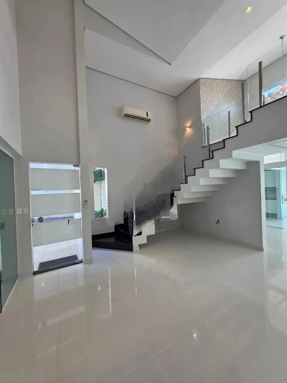 PRAIA DOS PASSARINHO, 4 SUÍTES, (1 TÉRREA), FINO ACABAMENTO, PISCINA, CLIMATIZADA E MODULA - Foto 5
