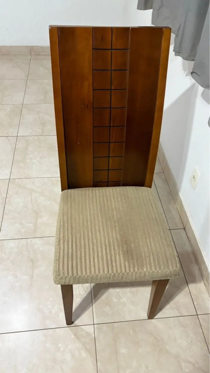 Mesa de Jantar em Madeira Maciça - Foto 4