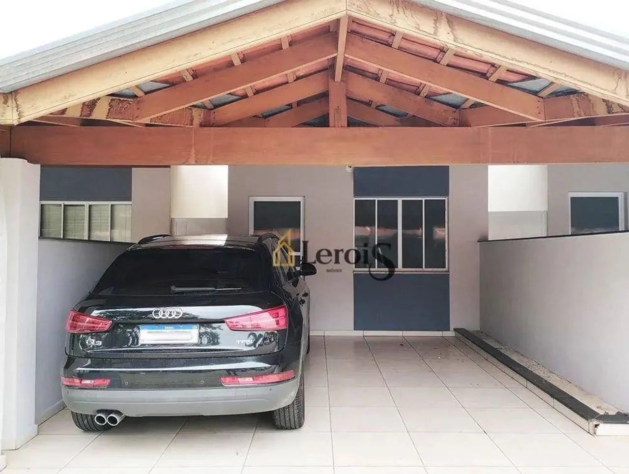 Casa com 3 dormitórios à venda, 143 m² por R$ 550.000,00 - Condomínio Rio das Pedras - Sal