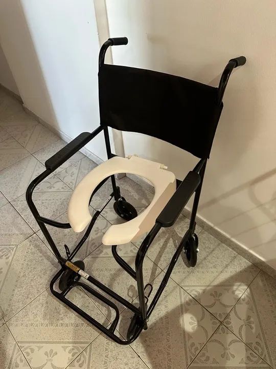 Cadeira de banho higiênica prolife