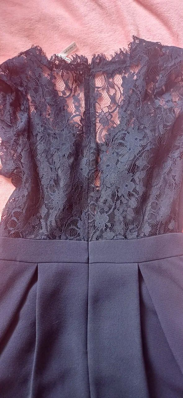 BCBGeneration - Vestido Azul Marinho com Detalhe em Renda - Foto 3