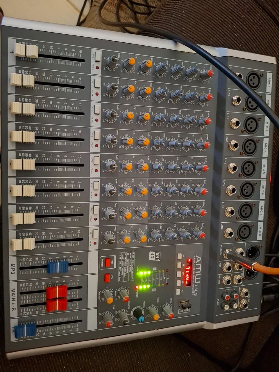 Mesa de Som AMW 8 Canais com Efeito Reverb - Foto 5