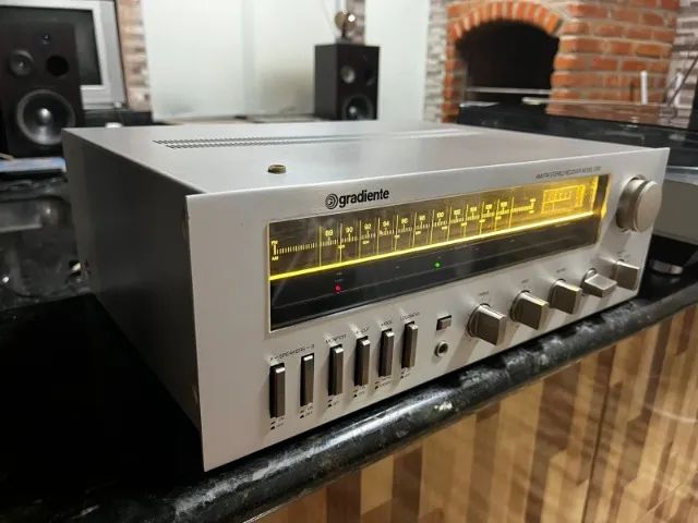 Gradiente Receiver Model 1260 - Beautiful and Fully Serviced!!!64396660226691121