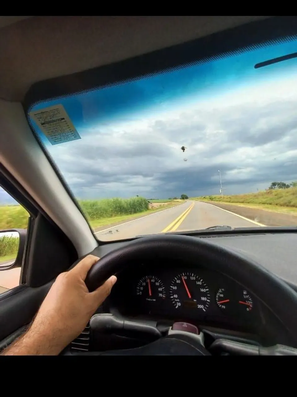 Volante Automotivo - Estilo e Conforto