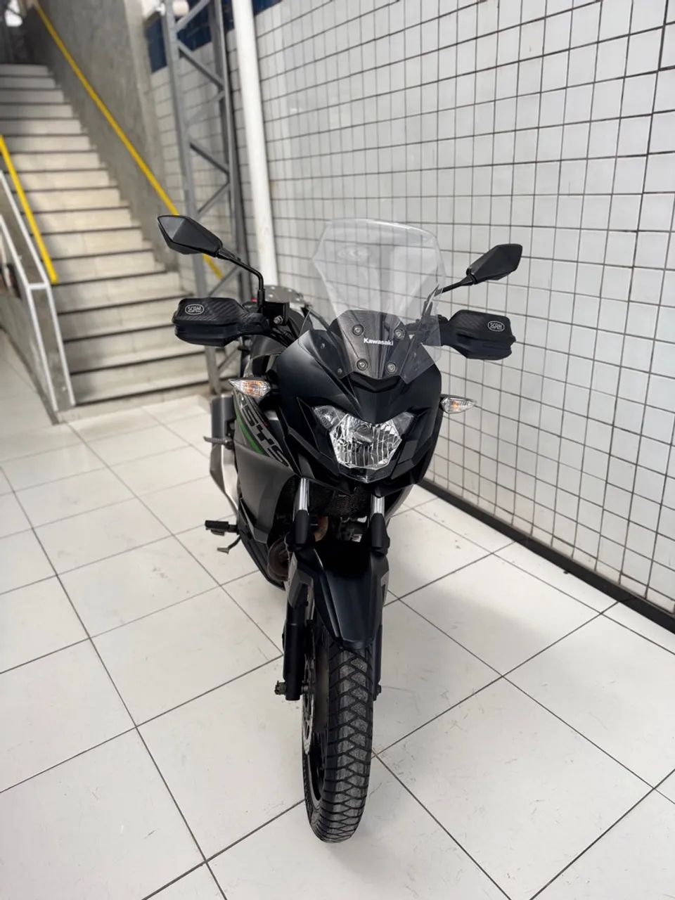 Versys 300 2023 - Foto 3