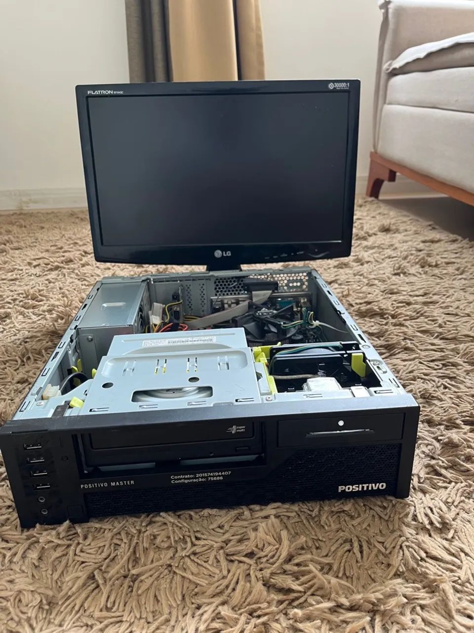 Computador Positivo Master + monitor 19 polegadas 