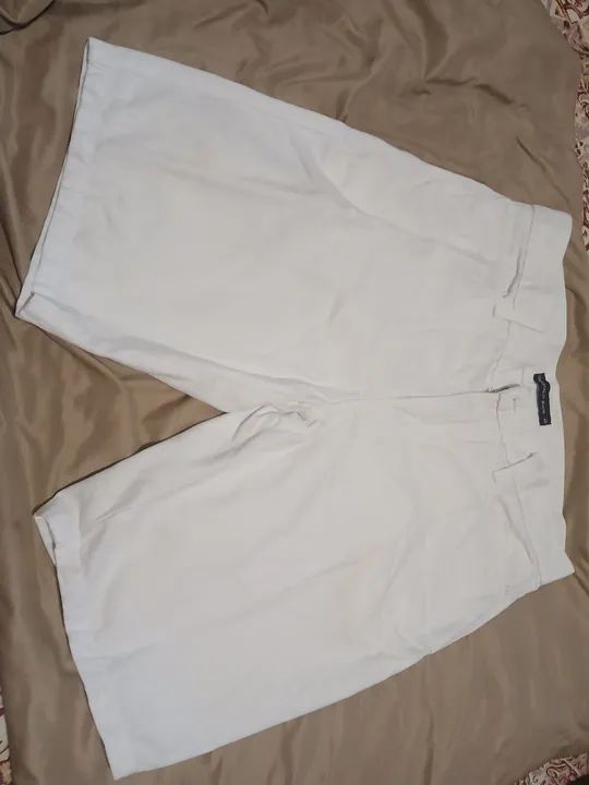 Bermuda masculina, tam.42. ( R$ 60,00).