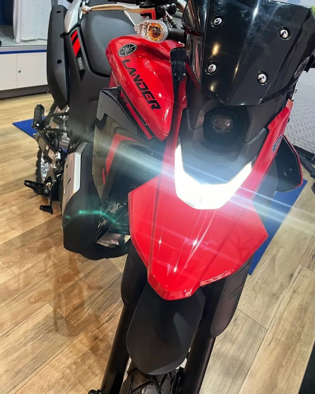 LANDER 250  - Foto 3